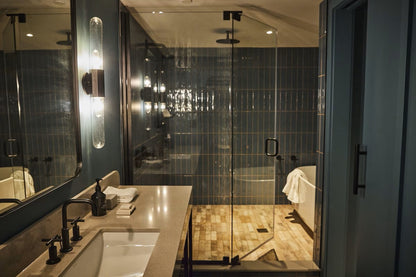 The Junto Hotel